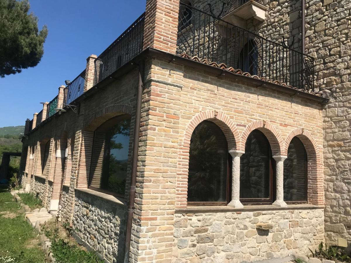 Hotel Lo Smeraldo Roccavivara Εξωτερικό φωτογραφία