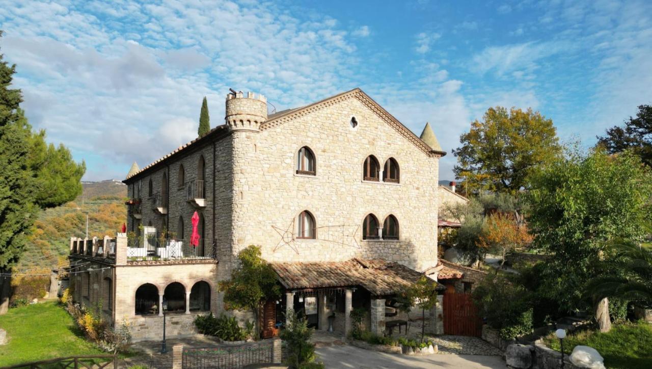 Hotel Lo Smeraldo Roccavivara Εξωτερικό φωτογραφία